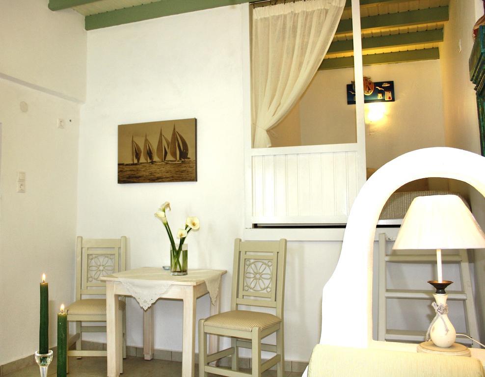 Mariakis Luxury Studios Astypalaia Bilik gambar